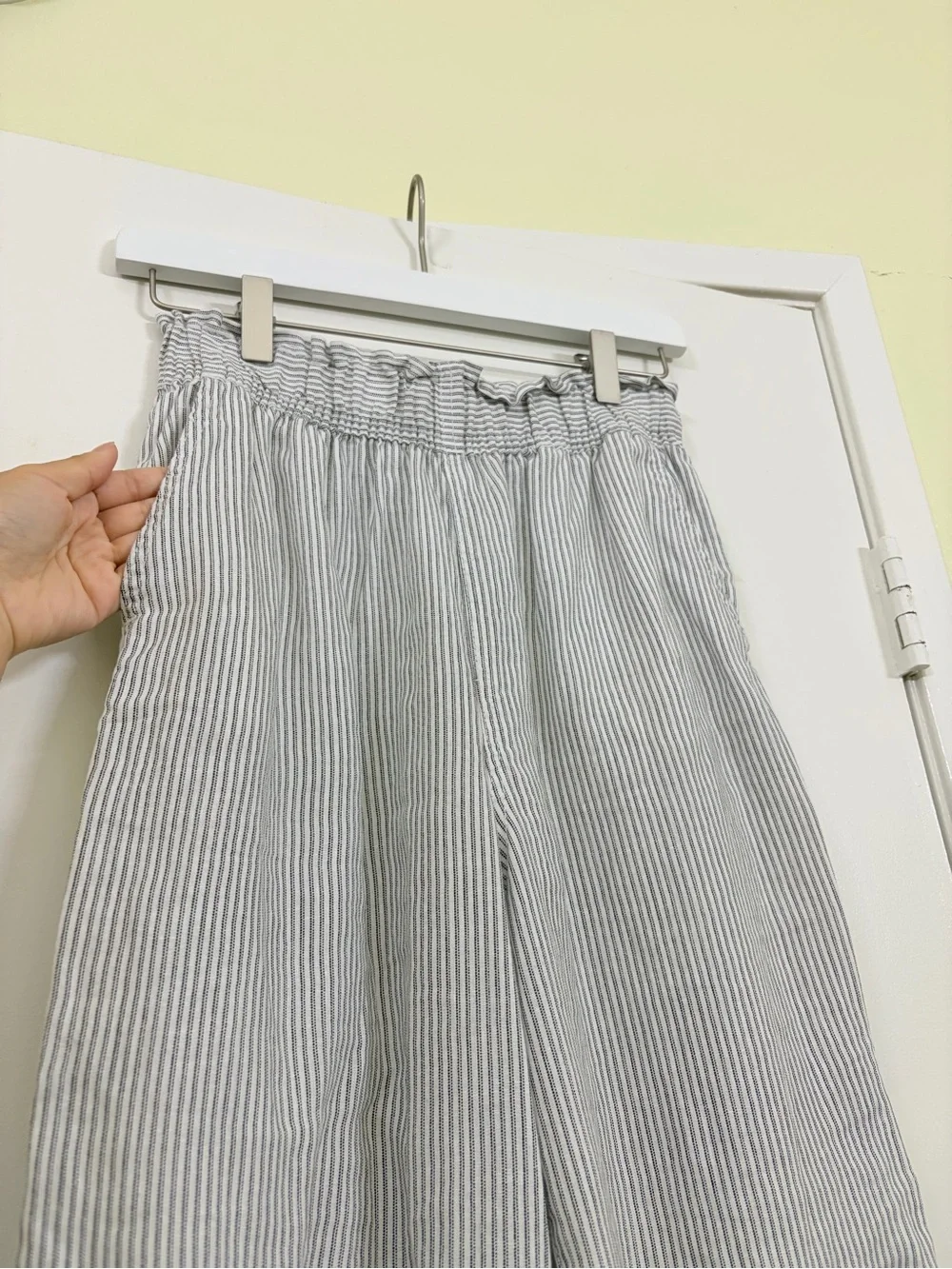 H&M 100% Linen Striped Wide Leg Cropped Pants XS Coastal Minimalist